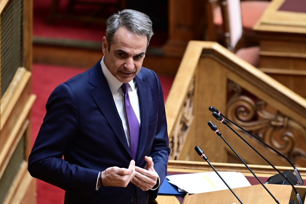 Ο Μητσοτάκης απαντά στη σύμπραξη του παραλόγου