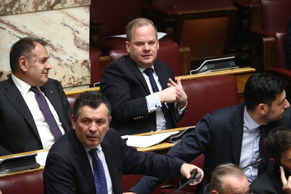 Για πρώτη φορά κυβέρνηση στέλνει σε προανακριτική υπουργό της