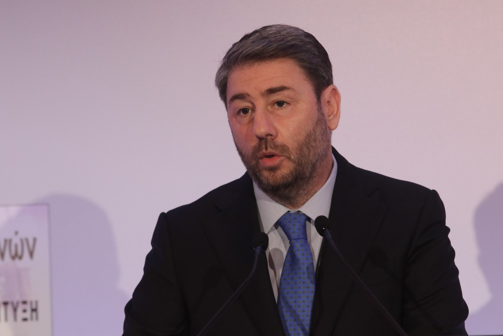 Γιατί είναι τόσο θυμωμένος ο πρόεδρος Νίκος;