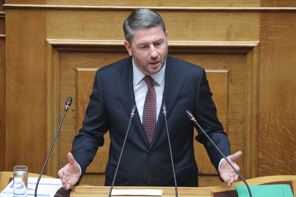 Συνεχίζονται τα βέλη στελεχών του ΠΑΣΟΚ κατά του Νίκου Ανδρουλάκη