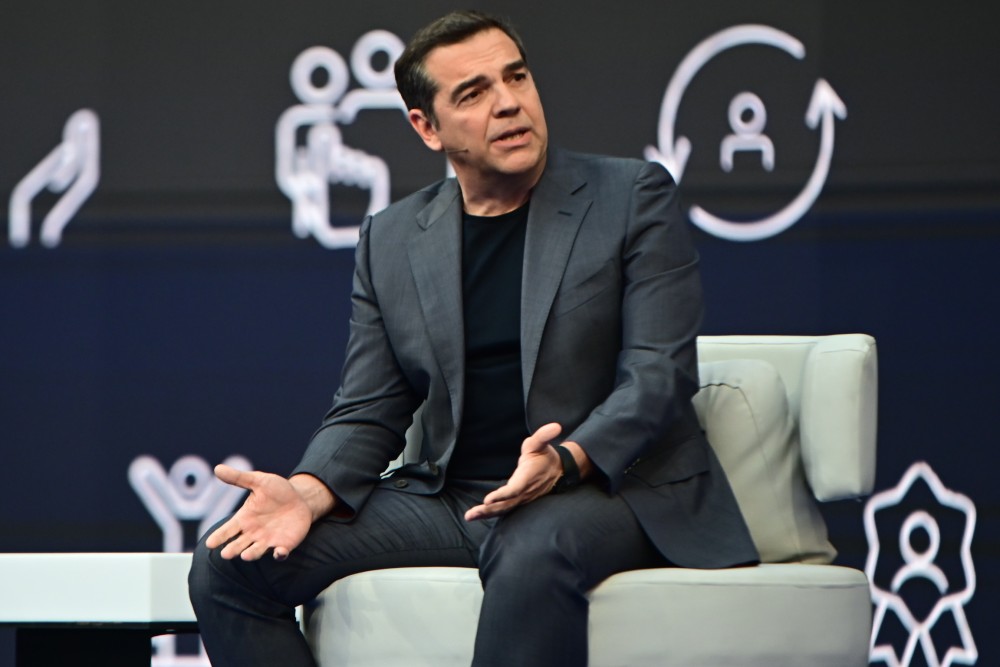 Fake οικονομικά και παλιά κόλπα: Ο Τσίπρας σε mode 2015