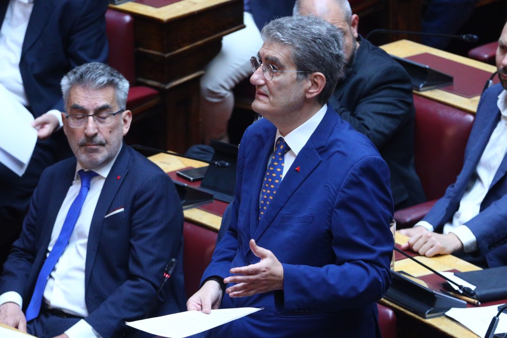 Η... έγνοια του Γιαννούλη για την τιμή της κοινοβουλευτικής διαδικασίας