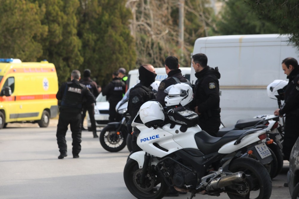 Θεσσαλονίκη: σε εξέλιξη έρευνα για τους πυροβολισμούς κατά στελεχών ΕΥΠ - Εξετάζονται οι κάμερες
