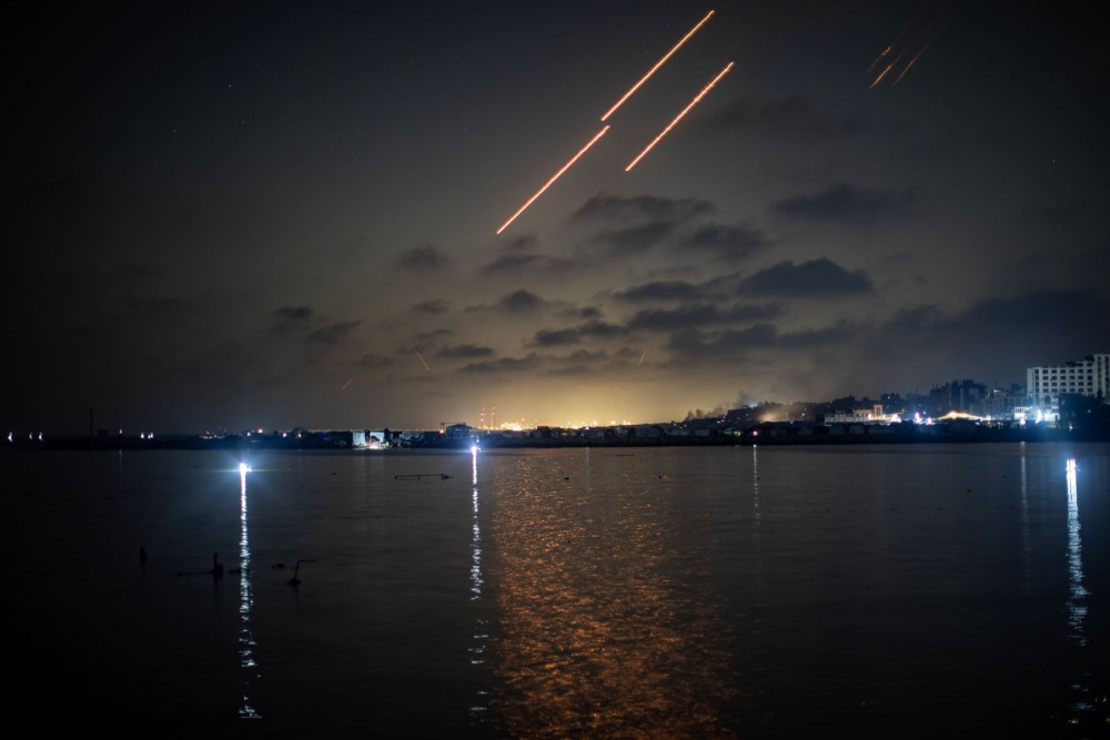 Επίθεση με drone σε κοίτασμα φυσικού αερίου του Ιράν - Ενισχύει τις δυνάμεις της στη Μέση Ανατολή η Μ. Βρετανία