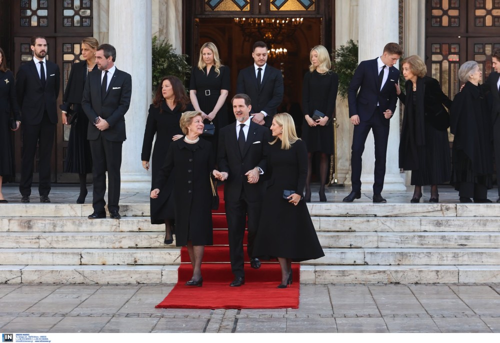 Στο ΣτΕ η νομιμότητα της ελληνικής ιθαγένειας και του επωνύμου «Ντε Γκρες» για την πρώην βασιλική οικογένεια