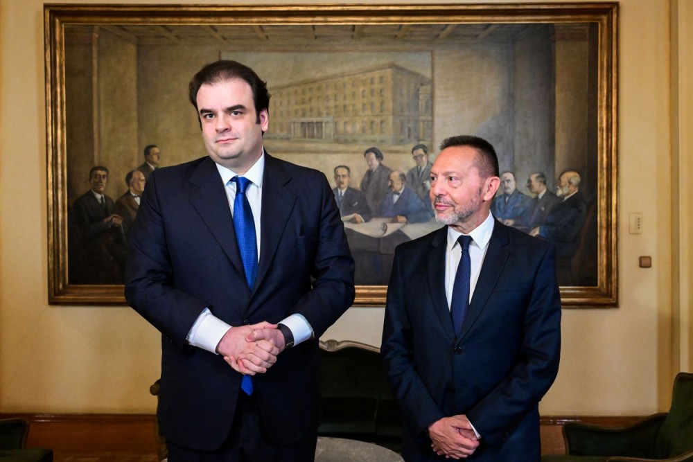 Πιερρακάκης-Στουρνάρας: Ψήφος εμπιστοσύνης στην ελληνική οικονομία η συμφωνία της Alpha Bank