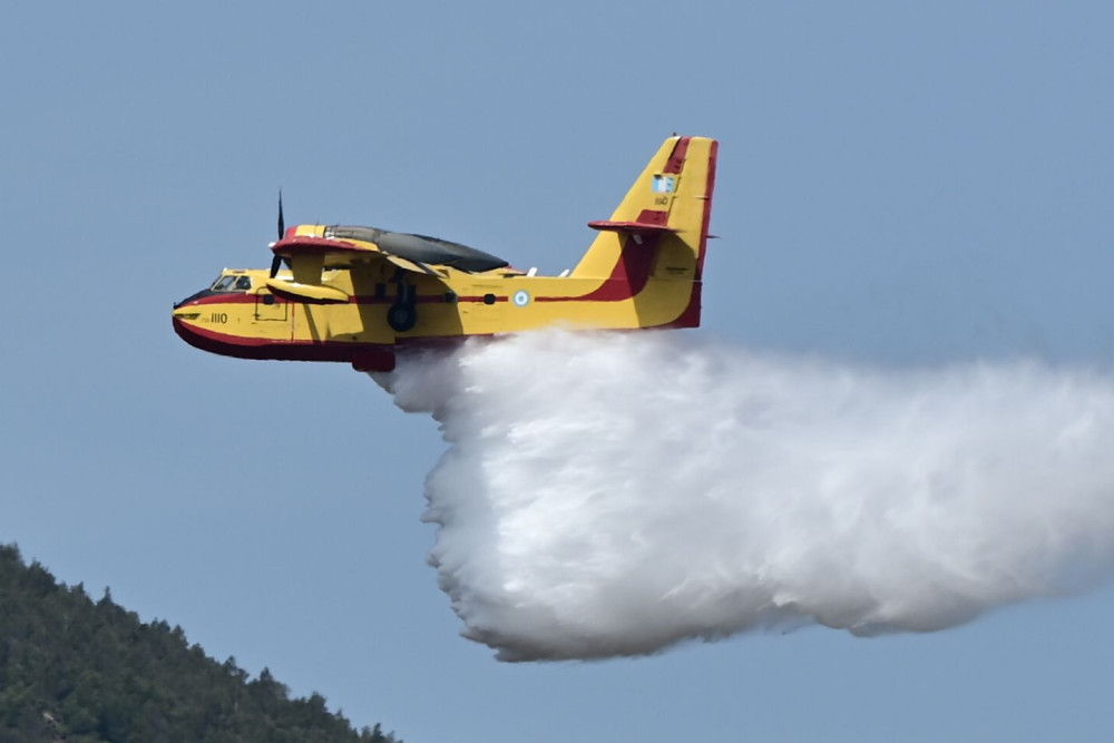 Ισπανία: Δυο πυροσβεστικά αεροσκάφη στέλνει η Ελλάδα - Προσεγγίζουν τους 90.000 οι εκτοπισμένοι από τις πυρκαγιές