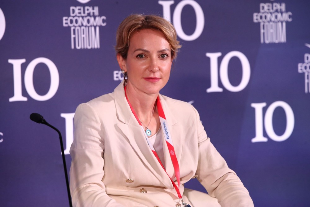 Σδούκου: Η κυβέρνηση βάζει τέλος στη βία και στην ανομία σε πανεπιστήμια και γήπεδα