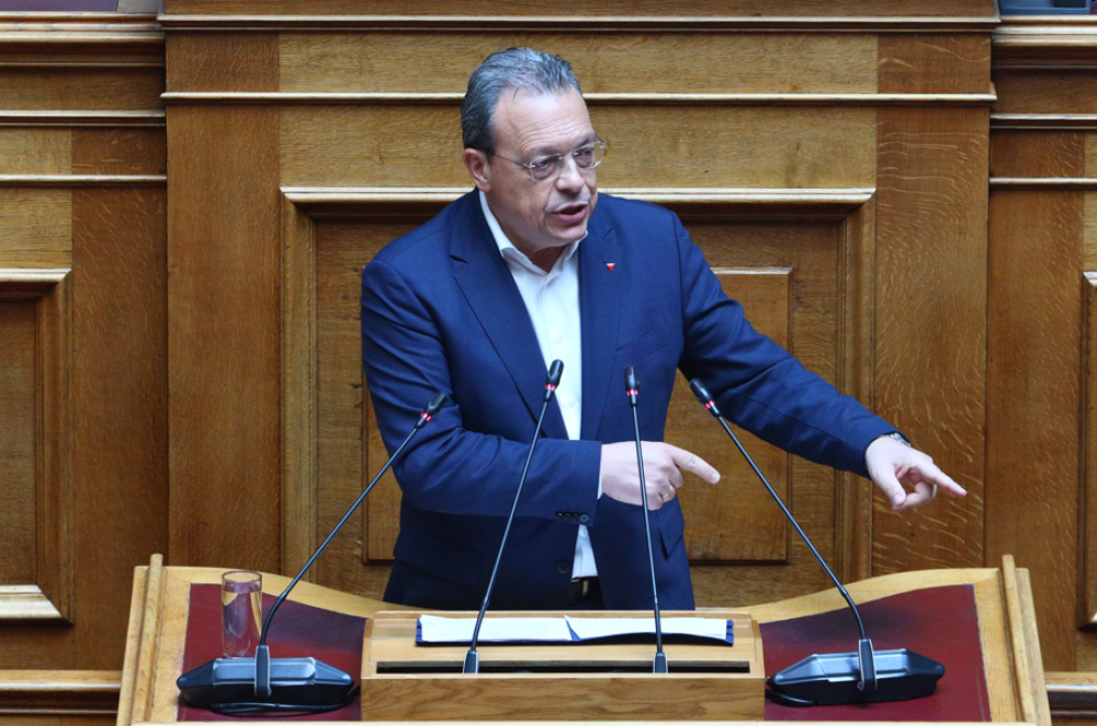 Βουλή - Φάμελλος: για τα Τέμπη φταίνε όλοι εκτός από τον ΣΥΡΙΖΑ
