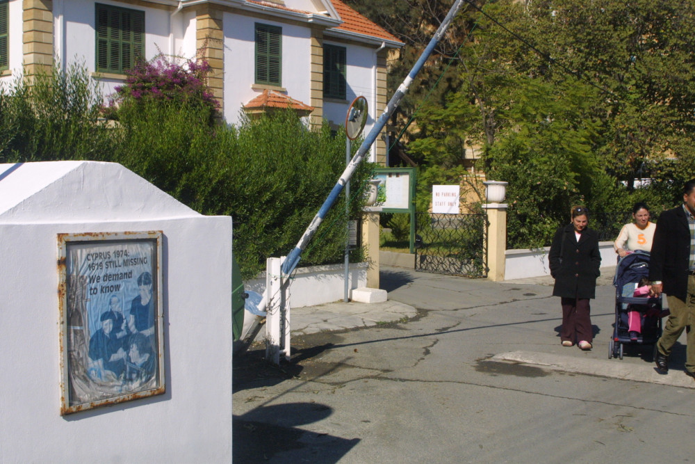 Η παρουσία Λάμψα στα Κατεχόμενα εκθέτει το ΠΑΣΟΚ