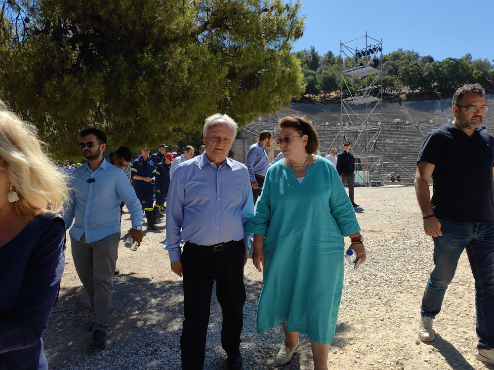 Αρχαίο Θέατρο Επιδαύρου: Άσκηση απομάκρυνσης θεατών λόγω δασικής πυρκαγιάς