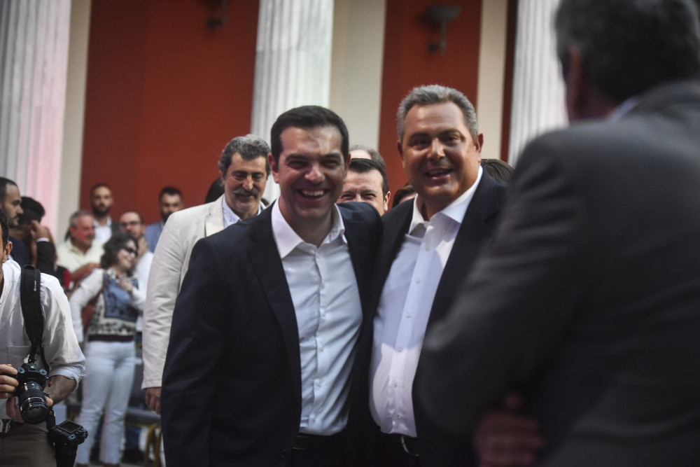 Δέκα χρόνια μετά τη λαίλαπα ΣΥΡΙΖΑ-ΑΝΕΛ: το τότε και το σήμερα με αριθμούς