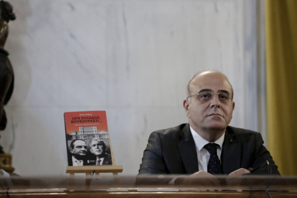 Νίκος Στέφος: Ο Τσίπρας έκανε εξουσία τις ομαδούλες των Εξαρχείων και τώρα μας το παίζει κεντρώος;