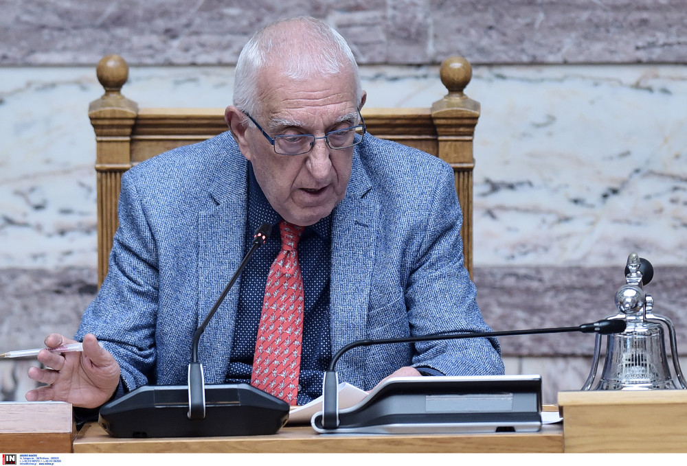 Απάντηση Κακλαμάνη σε Χαρίτση: Μόνο σε έγχαρτη μορφή η δικογραφία για τον ΟΠΕΚΕΠΕ