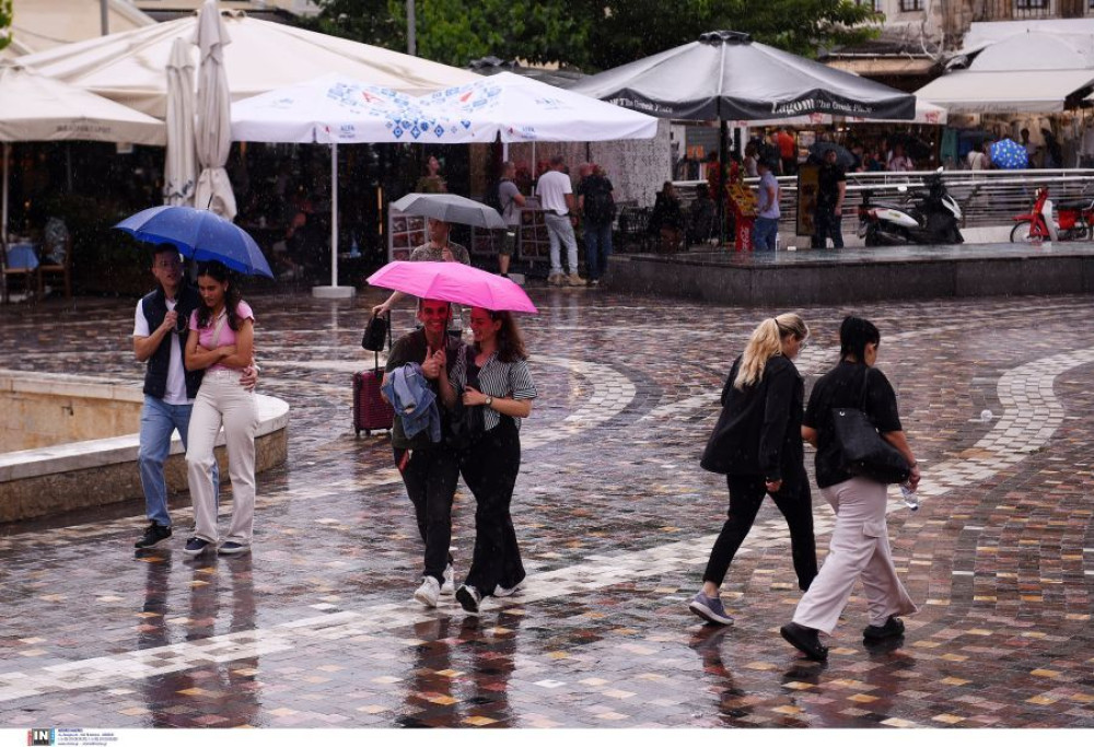 Χαλάζι, καταιγίδες και ισχυροί άνεμοι «σάρωσαν» τη χώρα – Ποιες περιοχές επηρεάζονται  (video)