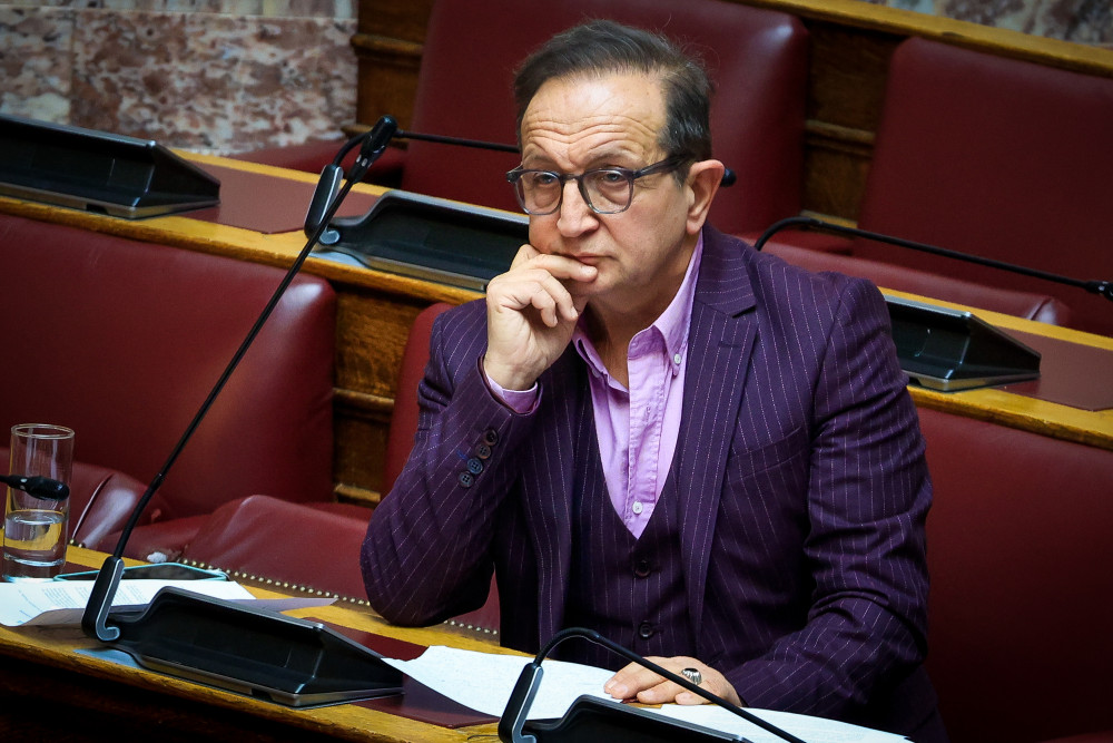 Από το πουθενά, στο πουθενά - Η πολιτική πορεία Μπιμπίλα