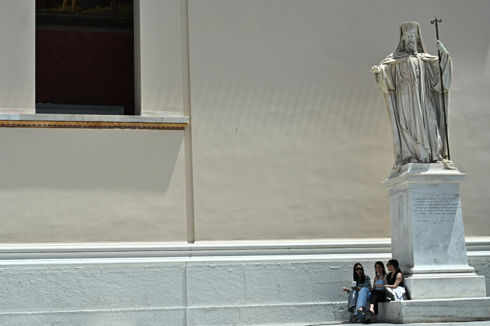 Σοκάρουν οι αριθμοί: 324 χιλιάδες αιώνιοι φοιτητές στα ελληνικά ΑΕΙ