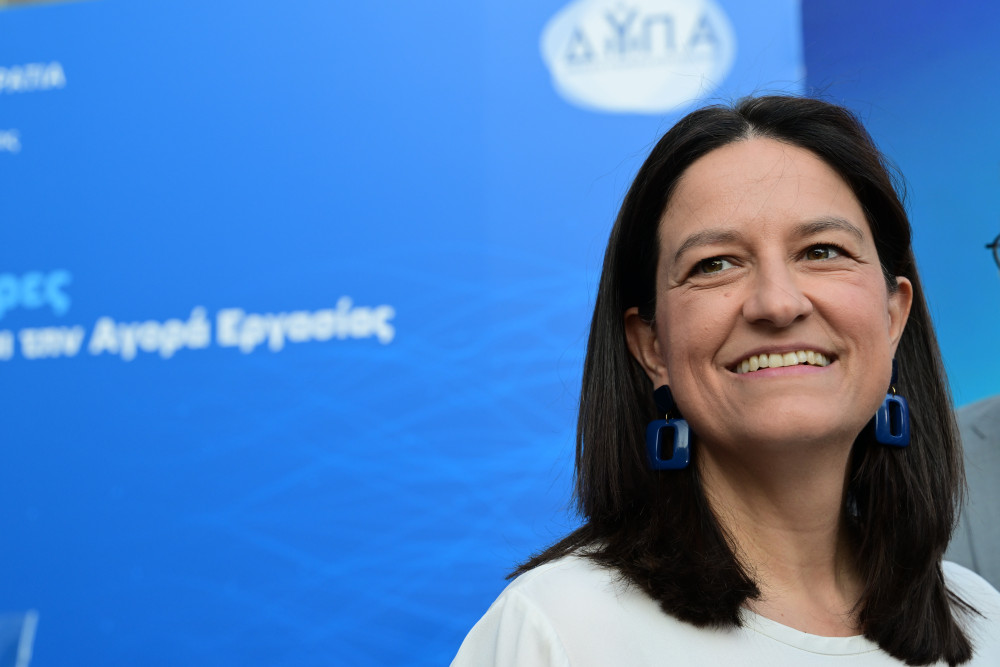 Κεραμέως: Σχεδόν 2 εκατομμύρια εργαζόμενοι καλύπτονται πλέον από την ψηφιακή κάρτα εργασίας (video)