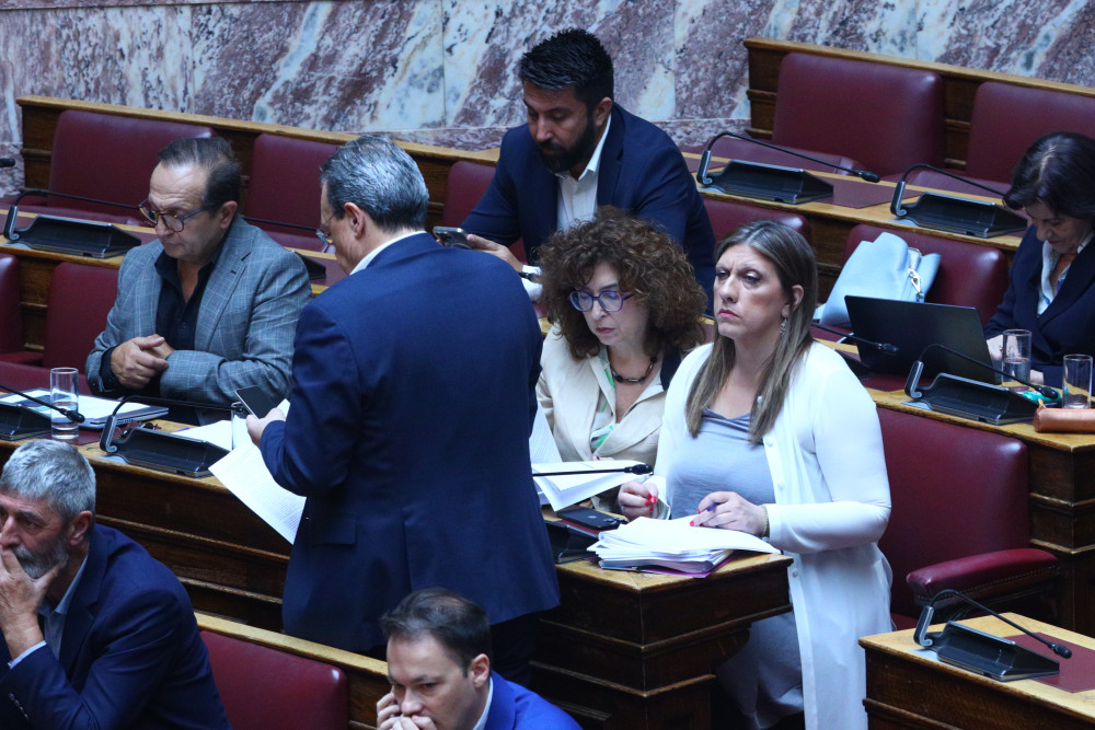 Διαπλοκή και τοξική αντιπολίτευση ονειρεύονται πολιτική ανωμαλία