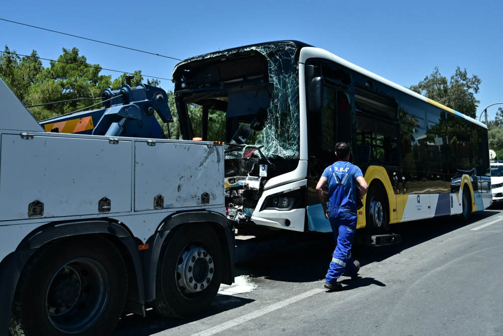 Βούλα: ασφάλεια και σύγχρονα λεωφορεία με σφραγίδα κυβέρνησης