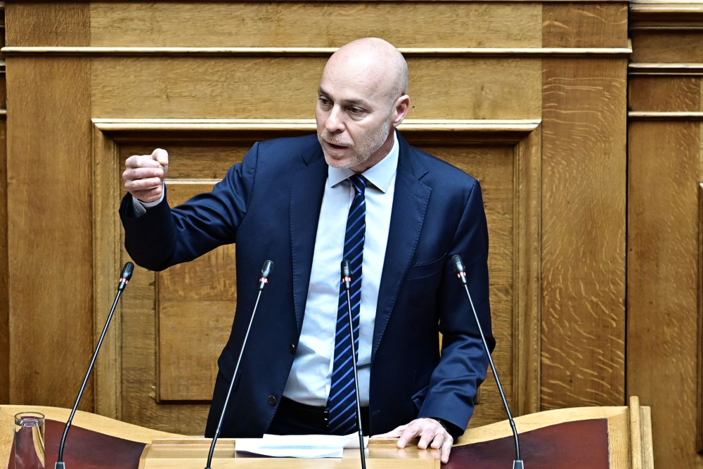 Αμυράς: απορρίπτει τις αντιπολιτευτικές αιτιάσεις περί Καραμανλή - «Εμείς τον παραπέμπουμε στον φυσικό δικαστή»