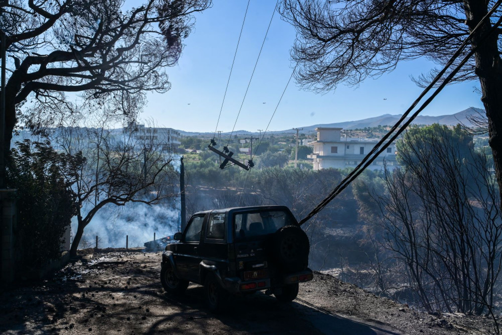 Ευρεία διυπουργική σύσκεψη στο Υπ. Πολιτικής Προστασίας για τη φωτιά στη Ραφήνα