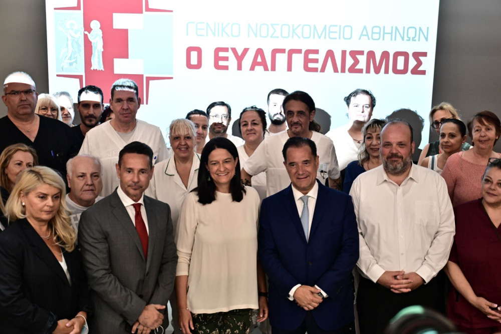 Γεωργιάδης και Κεραμέως υποδέχθηκαν 21 τραυματιοφορείς στον Ευαγγελισμό
