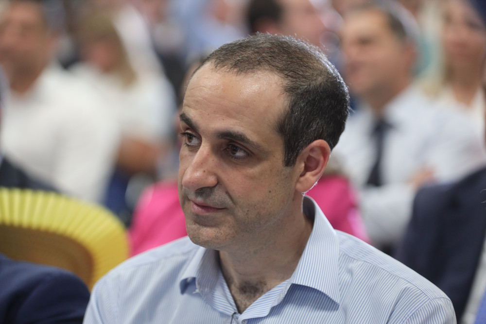 Το δώρο που συγκίνησε τον πρώην ΓΓ του πρωθυπουργού, Γρηγόρη Δημητριάδη (photo)