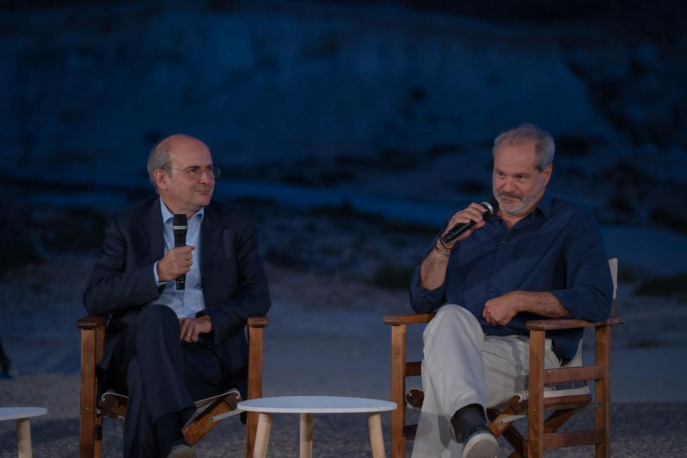 Χατζηδάκης: Τα έξι βήματα που ενίσχυσαν τη διεθνή θέση της Ελλάδας