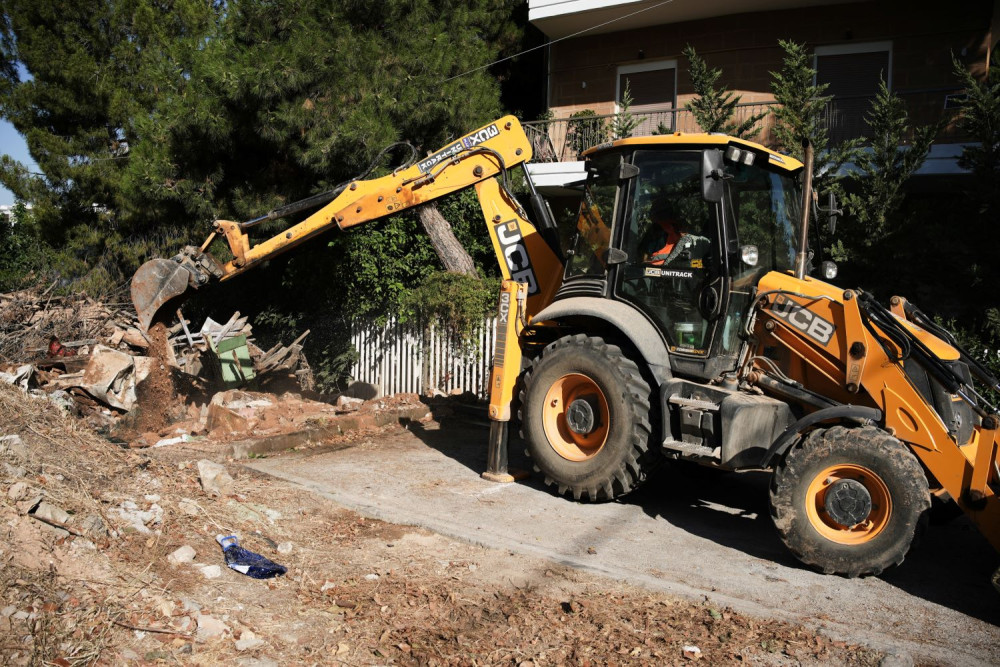 Δήμος Αθηναίων: κατεδαφίζει 70 επικινδύνως ετοιμόρροπα κτήρια - Δείτε τις περιοχές
