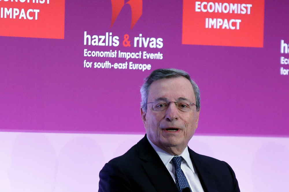 Ντράγκι: συγχαρητήρια στον ελληνικό λαό για την πρόοδο που έχει επιτύχει