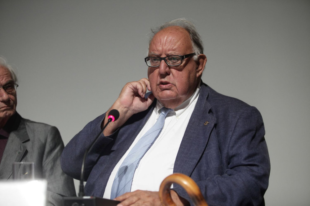 Τι έλεγε ο Πάγκαλος με αγρότες-μέλη του ΠΑΣΟΚ για τις επιδοτήσεις: Να κλέβουμε την ΕΕ αλλά με... όρια (video)