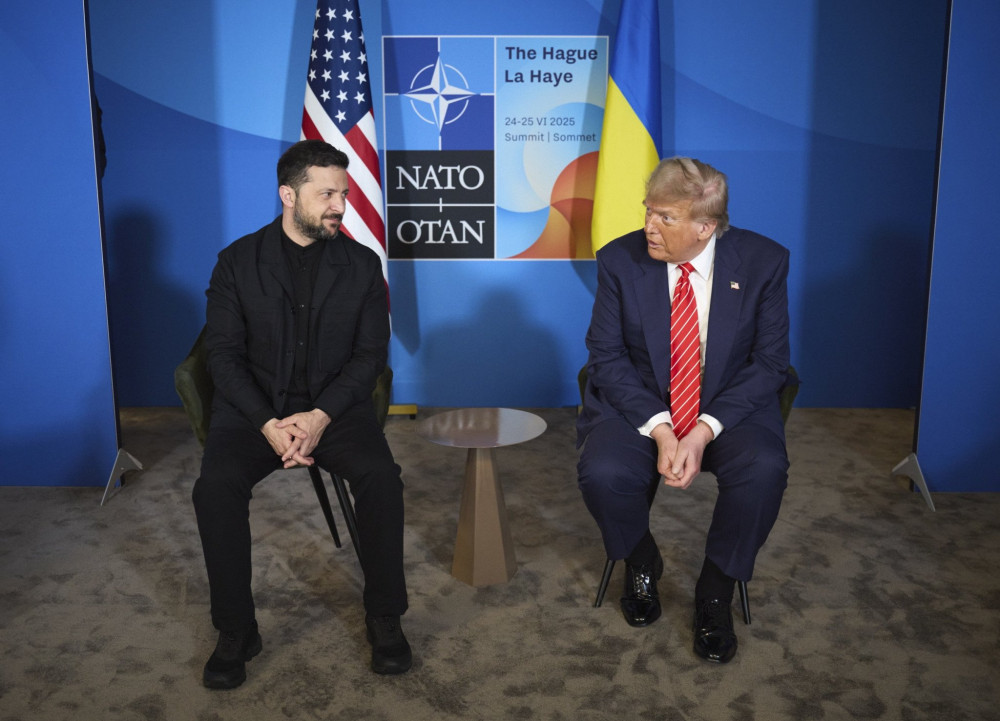 Καθοριστική η συνάντηση Ζελένσκι – Τραμπ στη Χάγη: Υποσχέσεις, εντάσεις και ανοιχτά ερωτήματα