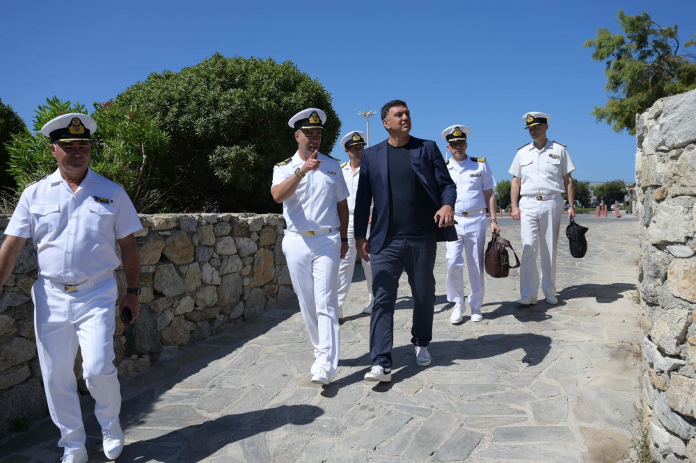 Κικίλιας: Γρήγορη αδειοδότηση και στήριξη μονάδων αφαλάτωσης στα νησιά του Αιγαίου