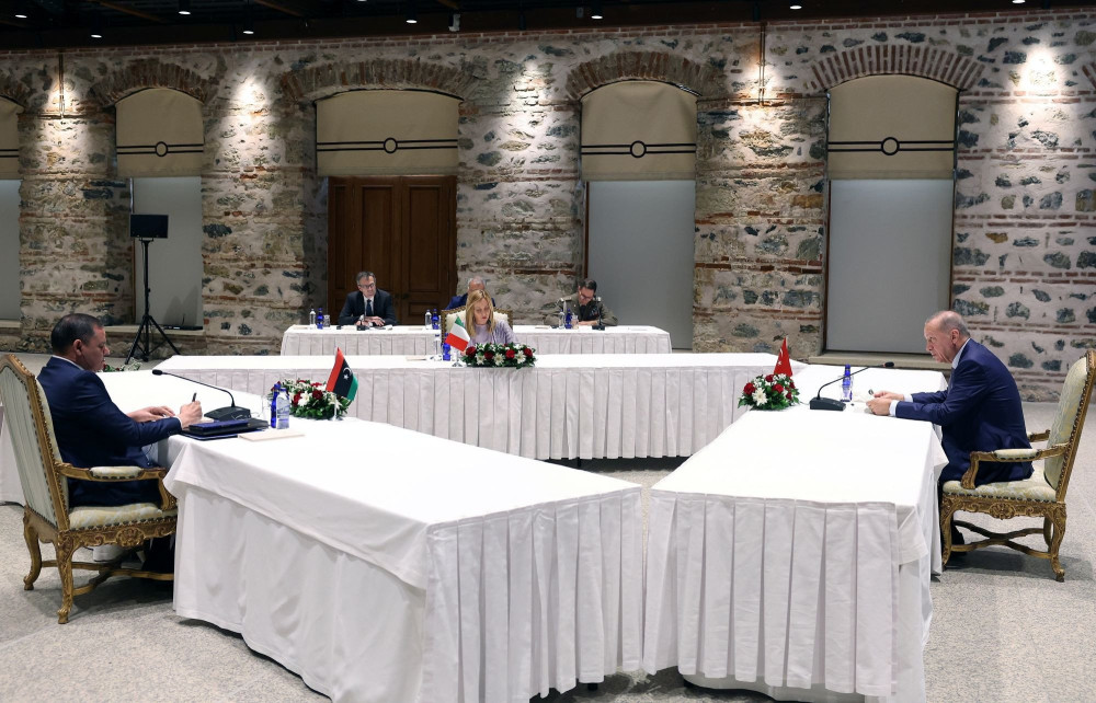 Η αποδραματοποίηση μιας τριμερούς που δεν αλλάζει το status στην περιοχή