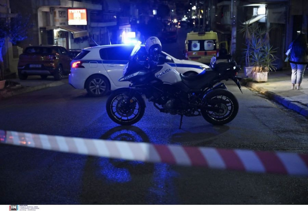 Ισχυρή έκρηξη σε πολυκατοικία στη Θεσσαλονίκη - Ερευνάται η σύνδεση με τρομοκρατική ενέργεια (video)