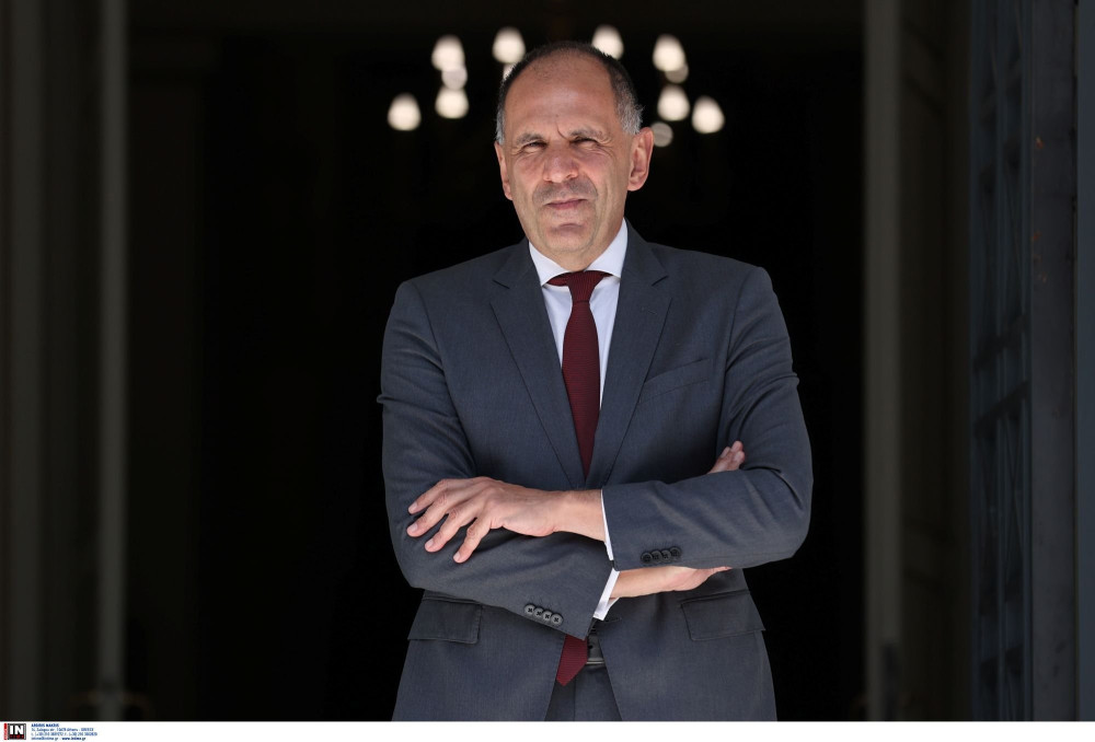 Άρθρο-παρέμβαση Γιώργου Γεραπετρίτη στο «Μανιφέστο»: Σήμερα, η διστακτικότητα είναι απούσα και η Ελλάδα παρούσα