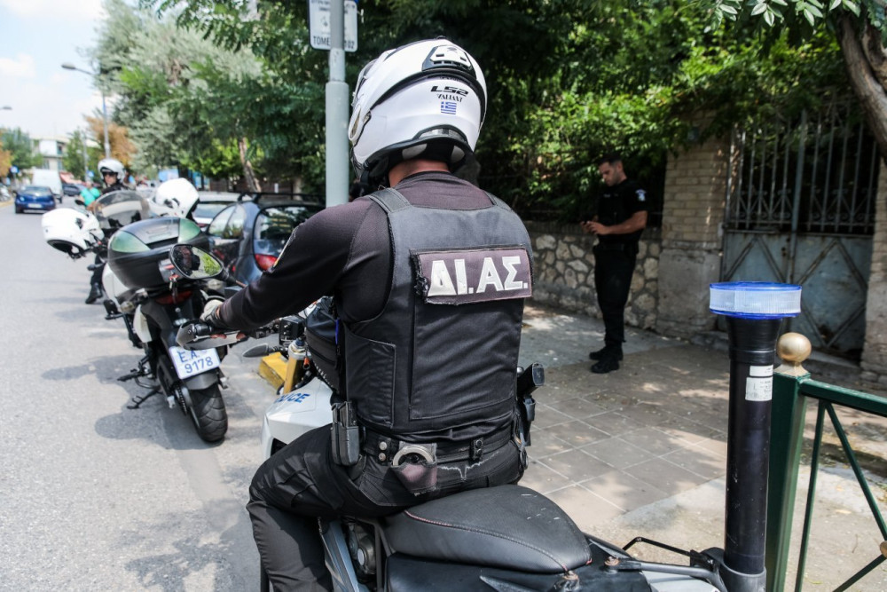 Συλλήψεις για κύκλωμα διακίνησης στη Θεσσαλονίκη – 4.000 δολάρια το «εισιτήριο» για την μεταφορά
