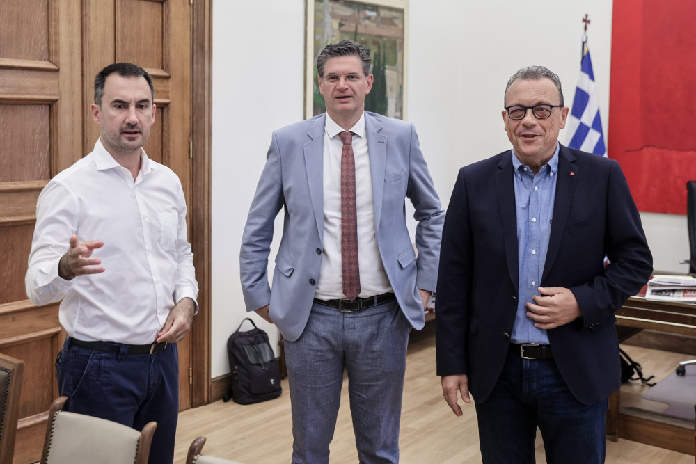 Συνεργασία ΣΥΡΙΖΑ - Νέας Αριστεράς υπό τον φόβο επιστροφής του Τσίπρα