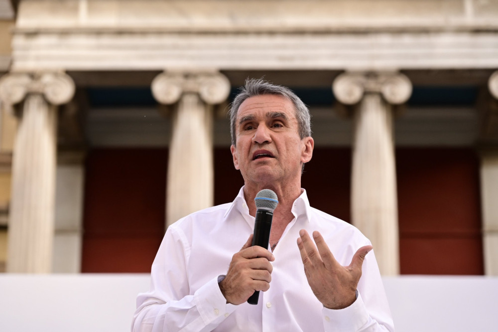 Ο Λοβέρδος «δικάζει» τον Ανδρουλάκη: Το ΠΑΣΟΚ είναι δύο κόμματα σε ένα