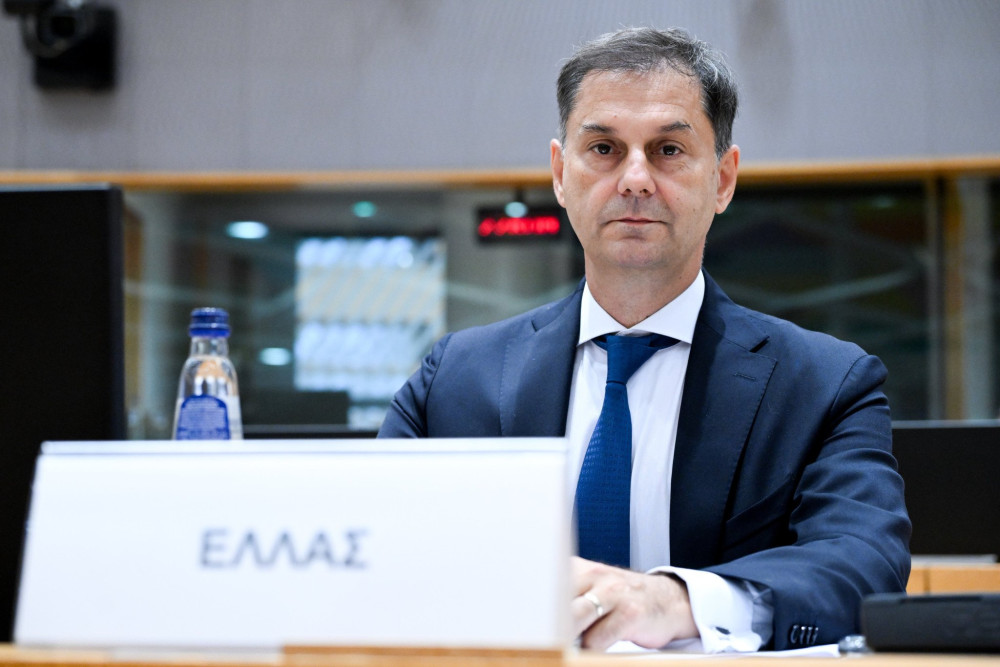 Θεοχάρης: Έτοιμοι να υπερασπιστούμε τα ευρωπαϊκά συμφέροντα