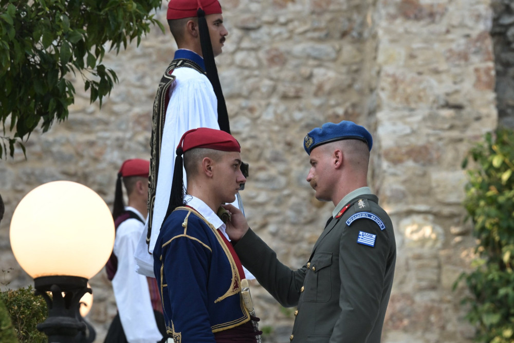 51 Χρόνια Δημοκρατίας: ενότητα, μνήμη και ευθύνη - Τα μηνύματα της δεξίωσης στο Προεδρικό Μέγαρο