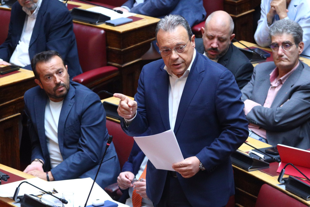 Ο Φάμελλος στο δικό του αφήγημα: Από τις Ferrari στον ΟΠΕΚΕΠΕ μέχρι την… ανατροπή της κυβέρνησης