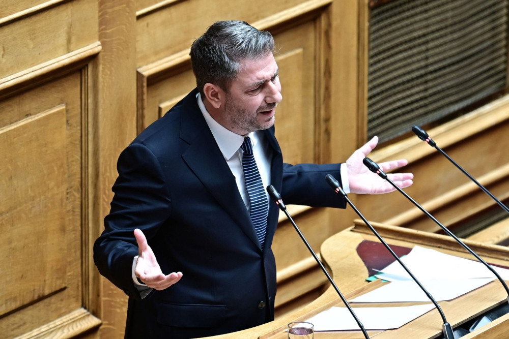 Νίκος Ανδρουλάκης: ήξεις αφήξεις για την... ευθιξία του «πράσινου φραπέ»