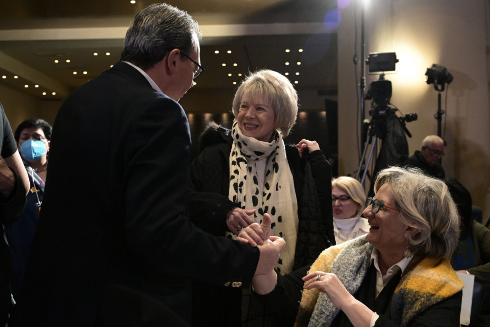 Μια ωραία ατμόσφαιρα (ξανά) στον ΣΥΡΙΖΑ - Σφοδρή επίθεση Μπουρνούς σε Φάμελλο λόγω... Ακρίτα