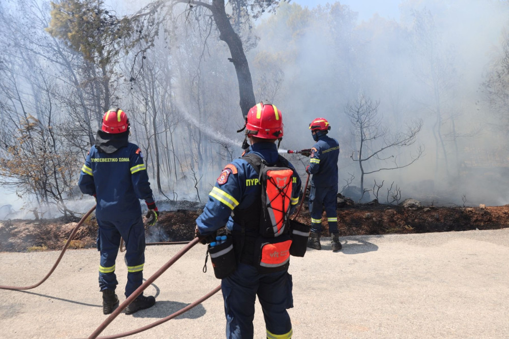 Πρέβεζα: Φωτιά στην Καστροσυκιά - Κίνδυνος για τα ξενοδοχεία