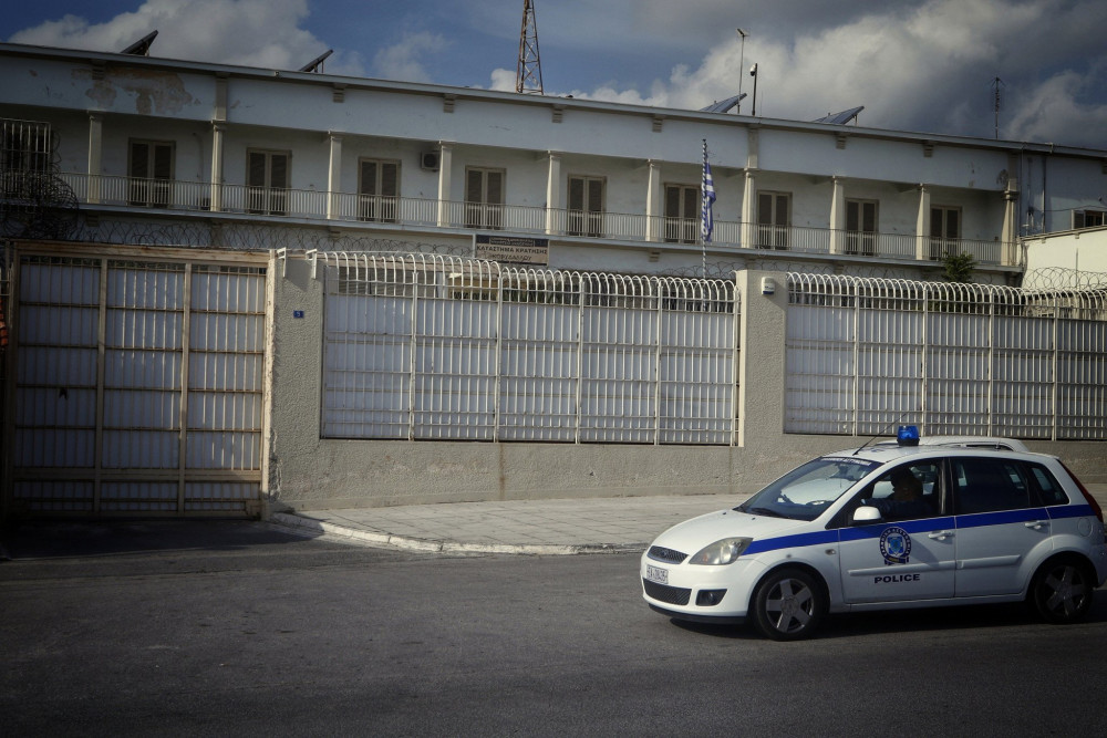Παλαιό Φάληρο: στη φυλακή η φερόμενη ως παιδοκτόνος