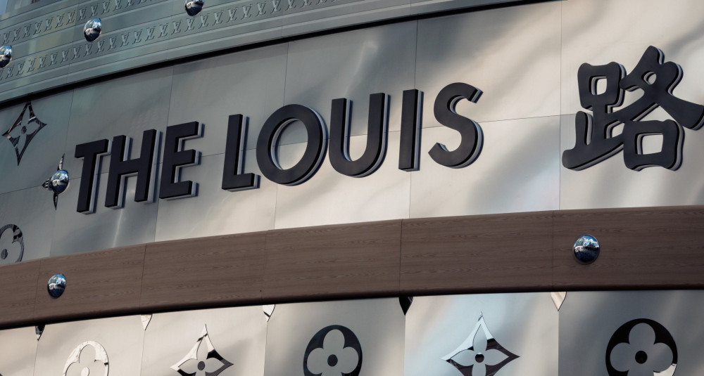 Η Louis Vuitton στο μάτι του κυκλώνα – Εκατοντάδες χιλιάδες πελάτες εκτεθειμένοι
