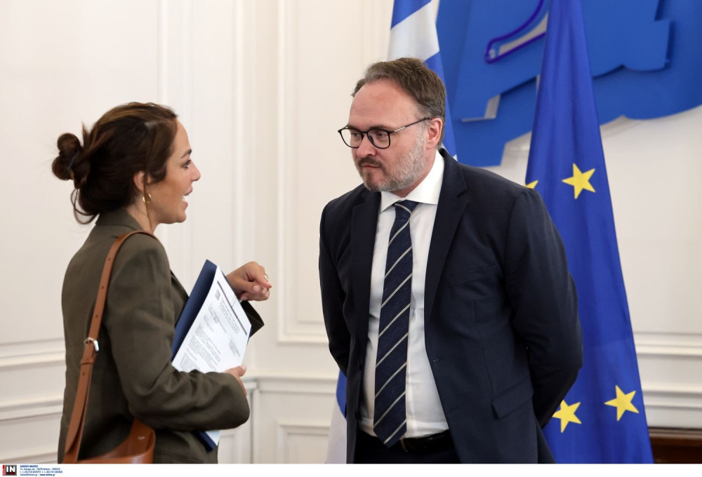 Μιχαηλίδου: Την πρόσβαση σε προσιτή στέγαση συζήτησε με τον επίτροπο Dan Jørgensen