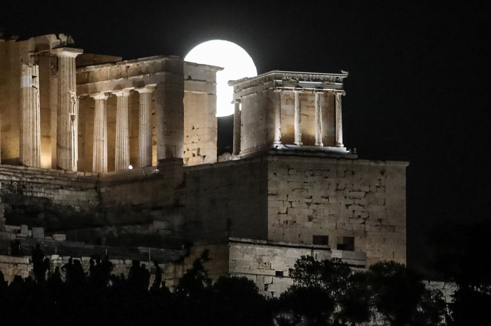 Αυγουστιάτικη πανσέληνος με ελεύθερη είσοδο σε 114 πολιτιστικούς χώρους